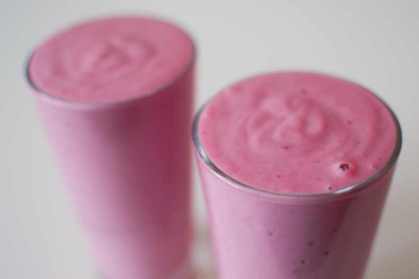 An image of two classes filled with a Classic Strawberry Banana Smoothie